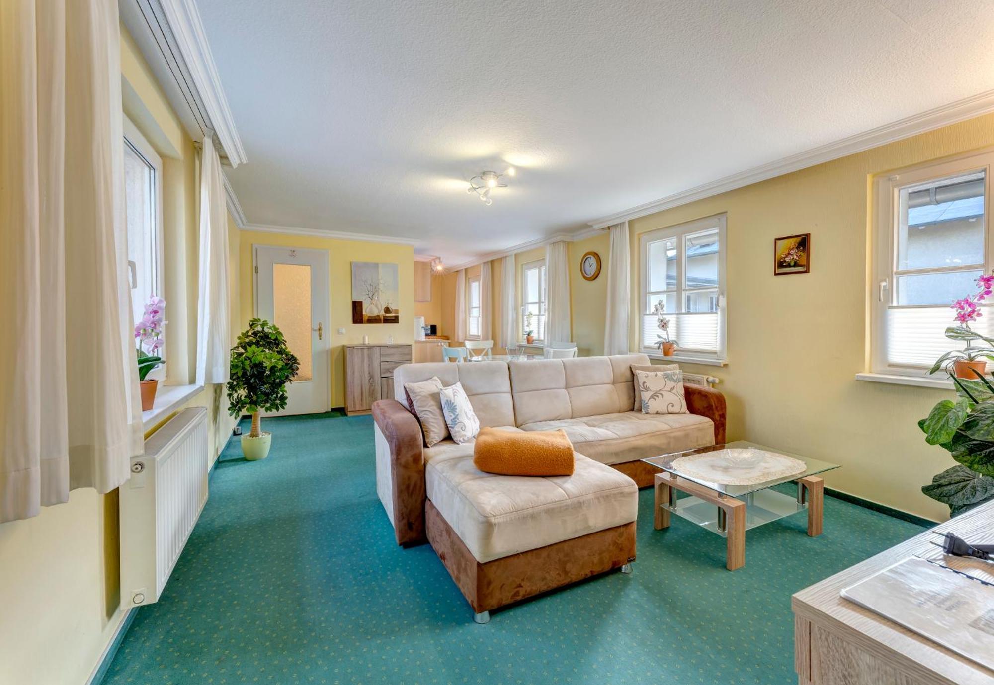 Helma Apartment *