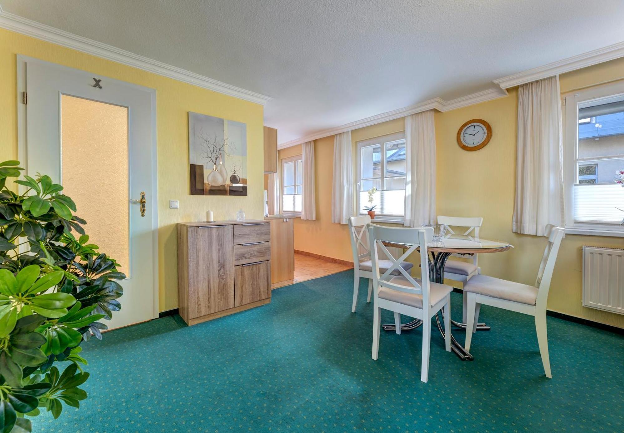 Helma Apartment